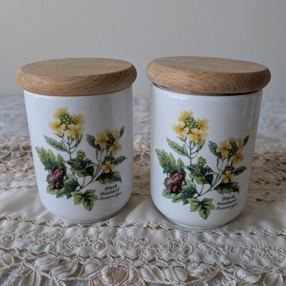 Royal Worcester Herbs Black Mustard Porcelain Canister Jar Wooden Lid 5.5"X4" D
